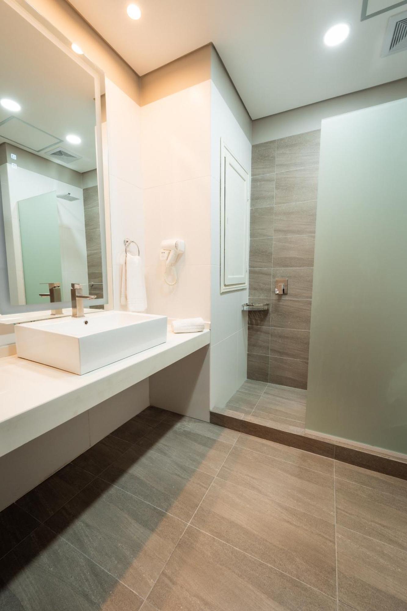 Tryp By Wyndham Asuncion Hotel Ngoại thất bức ảnh