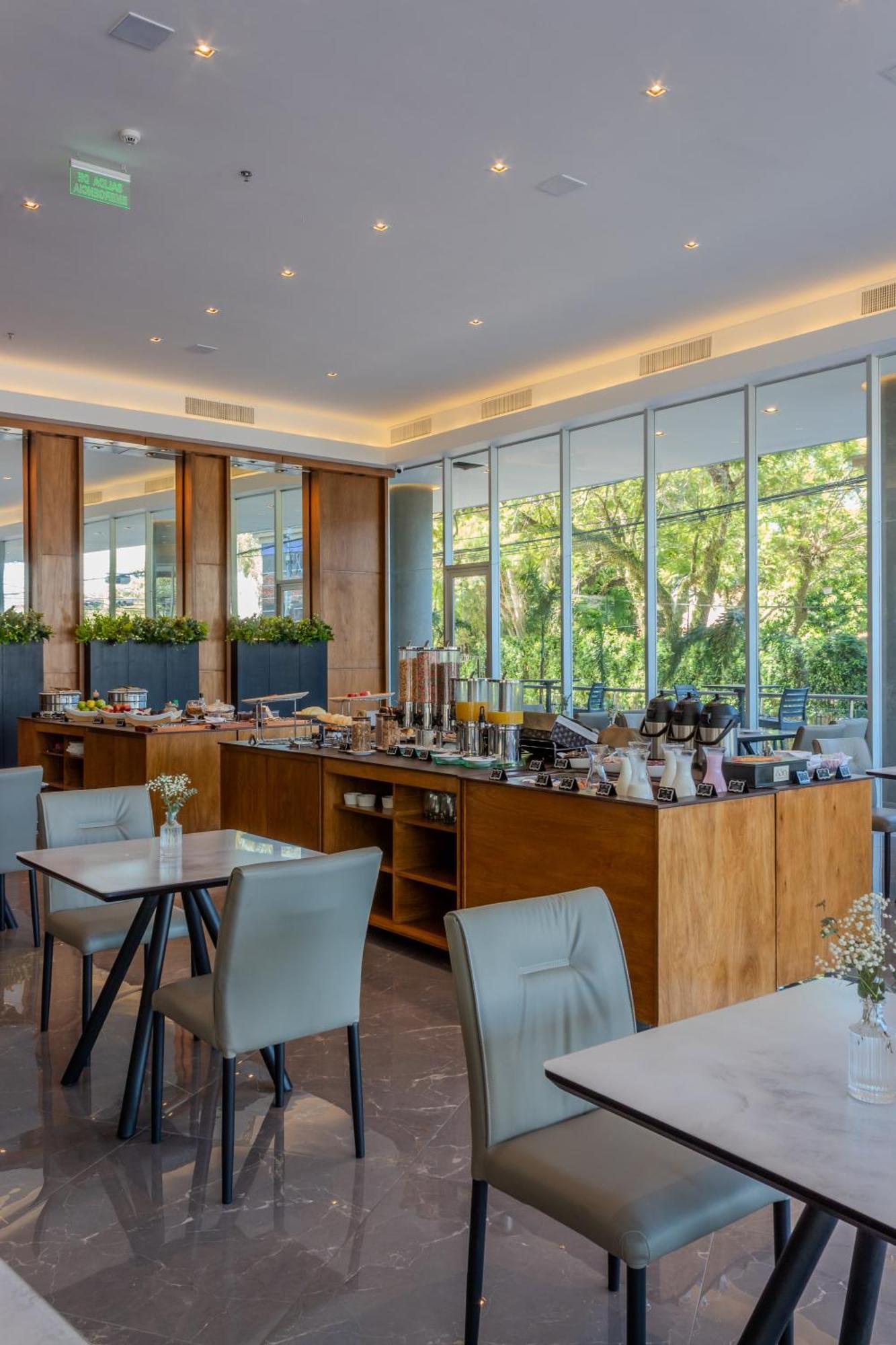 Tryp By Wyndham Asuncion Hotel Ngoại thất bức ảnh